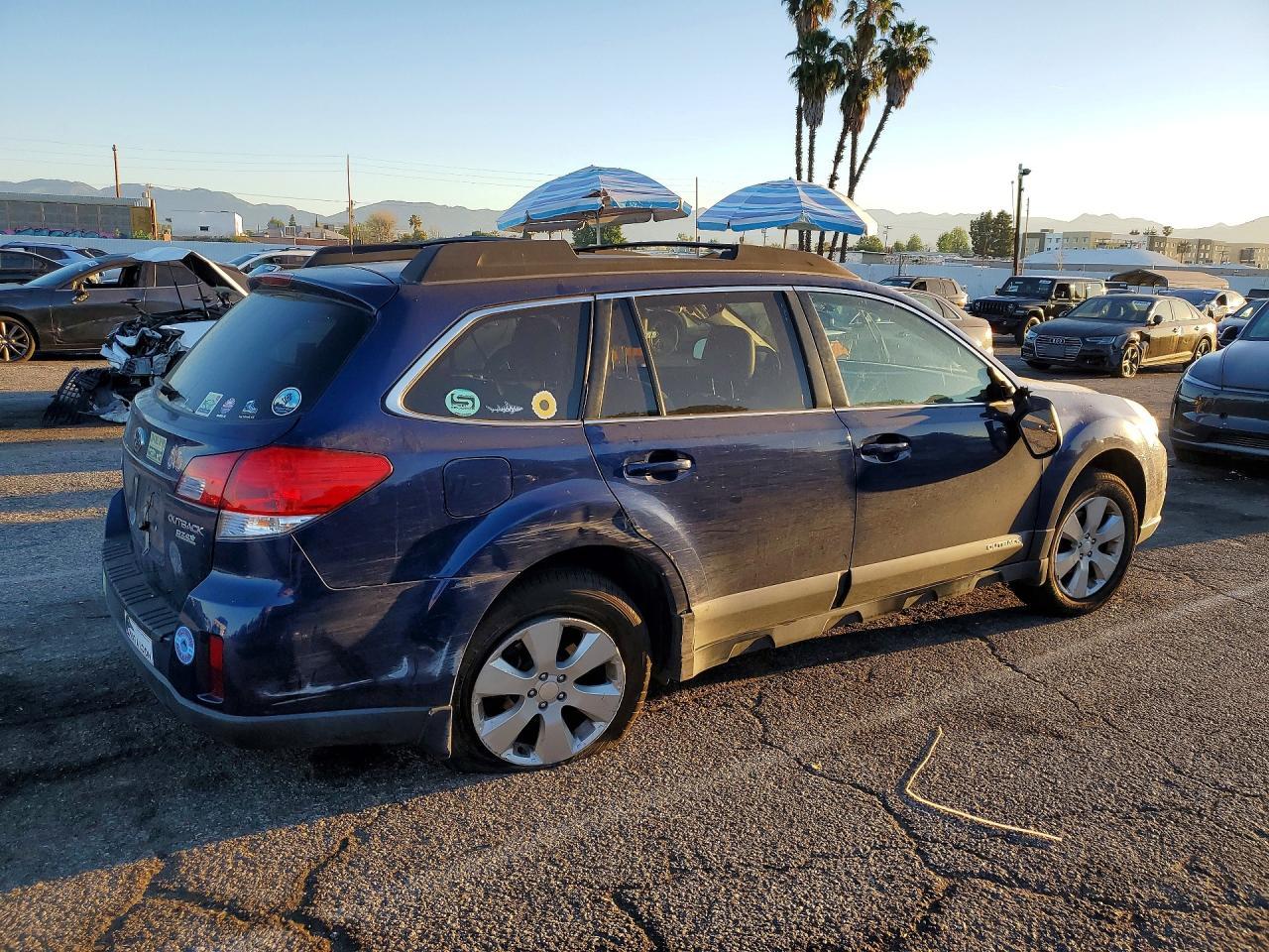 2010 SUBARU OUTBACK — фото 3