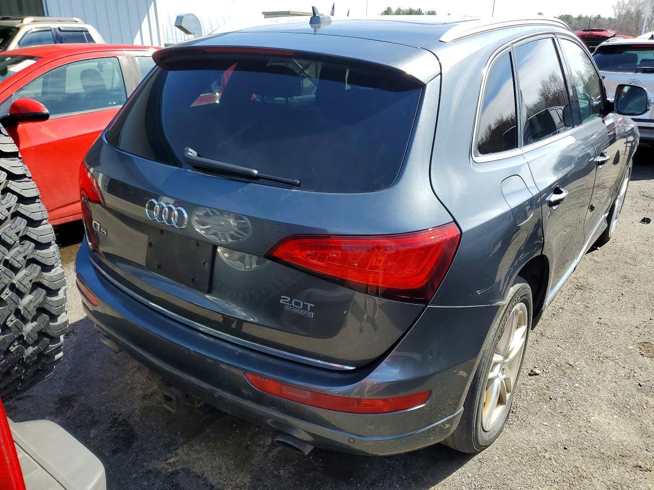 AUDI Q5