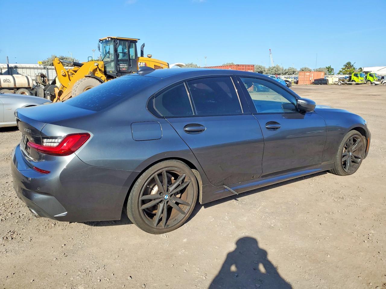 BMW 3 SERIES
