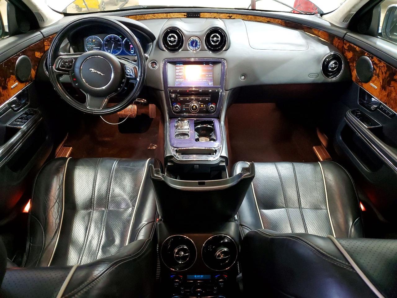 2011 JAGUAR XJ — фото 8