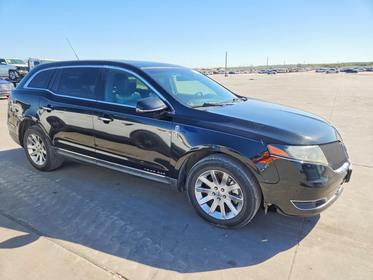 2013 LINCOLN MKT — фото 4