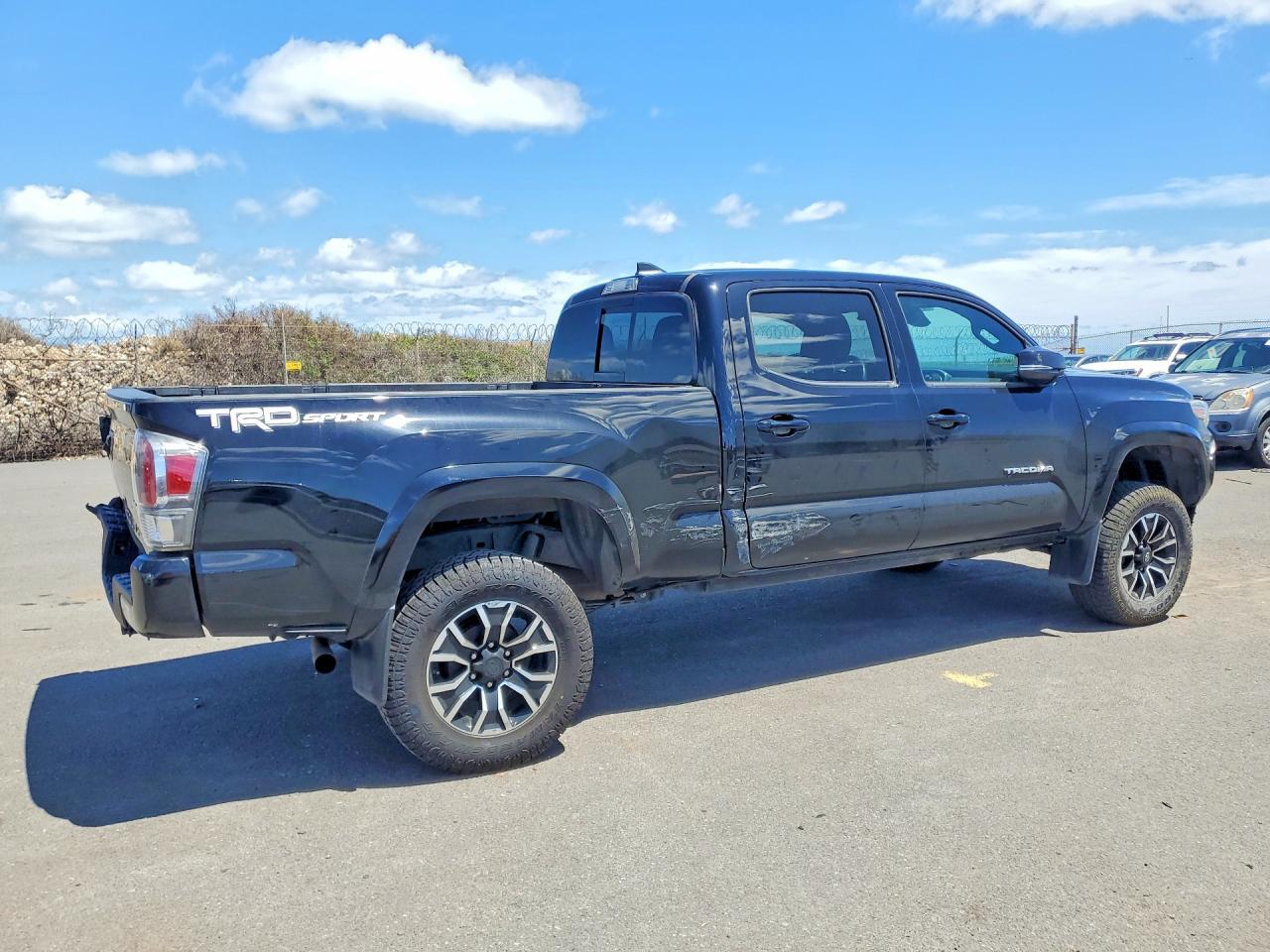 TOYOTA TACOMA