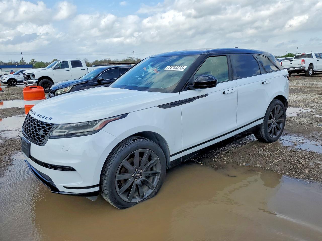 2018 LAND ROVER RANGE ROVER VELAR — фото 1