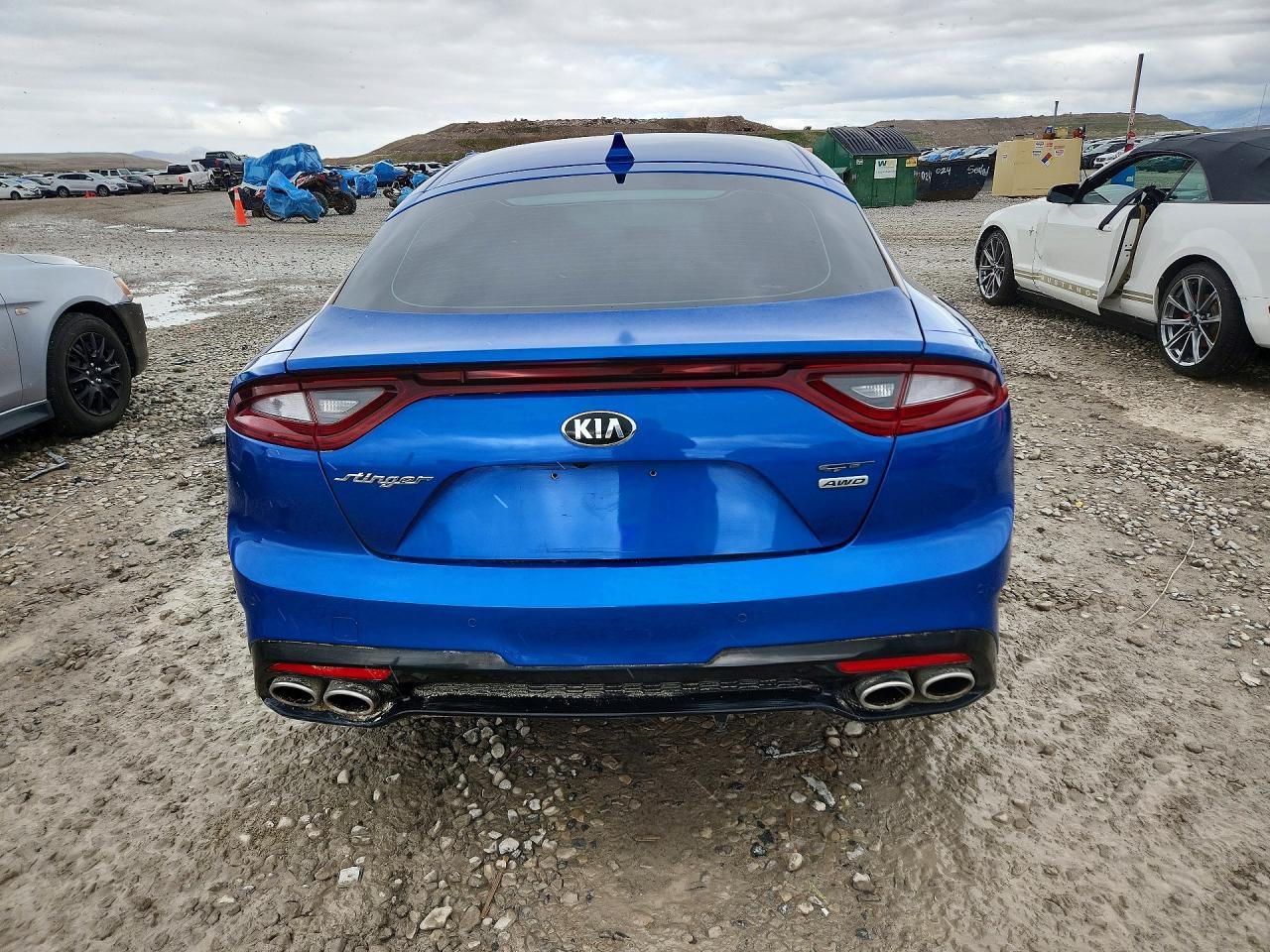 KIA STINGER