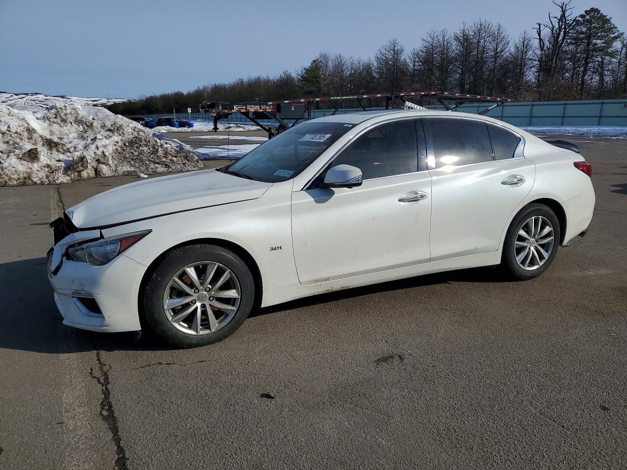 INFINITI Q50