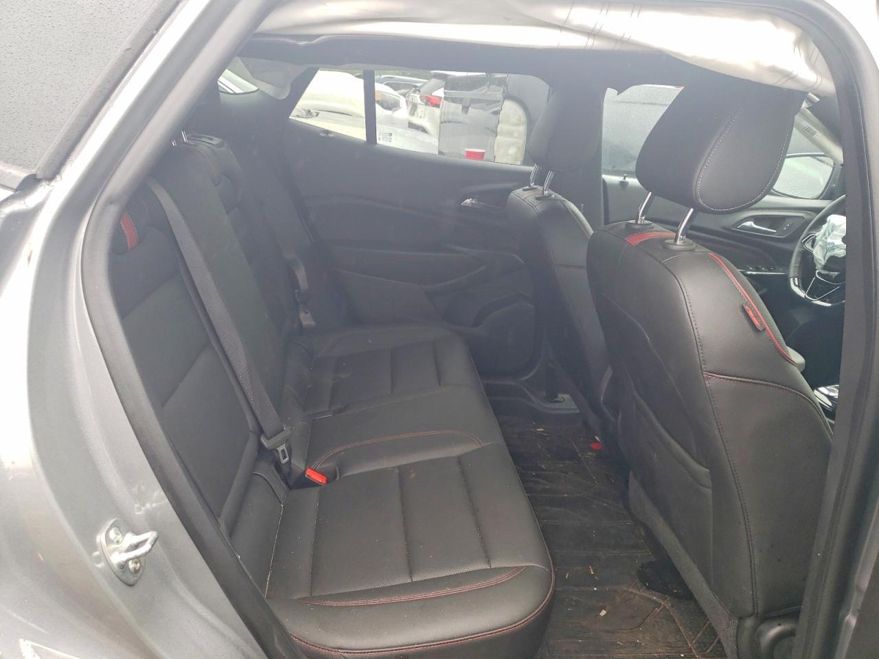CHEVROLET TRAX