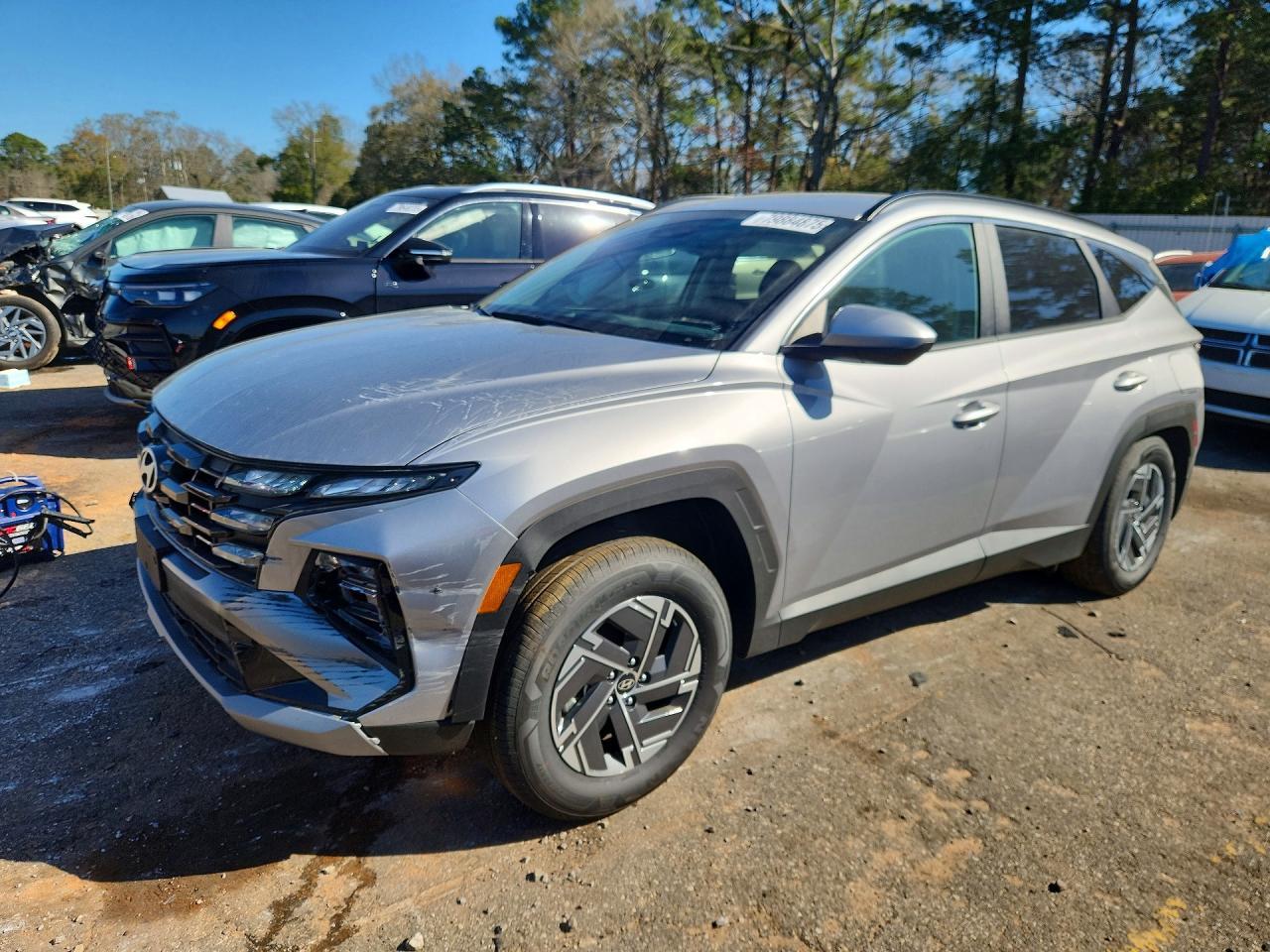 HYUNDAI TUCSON HYBRID