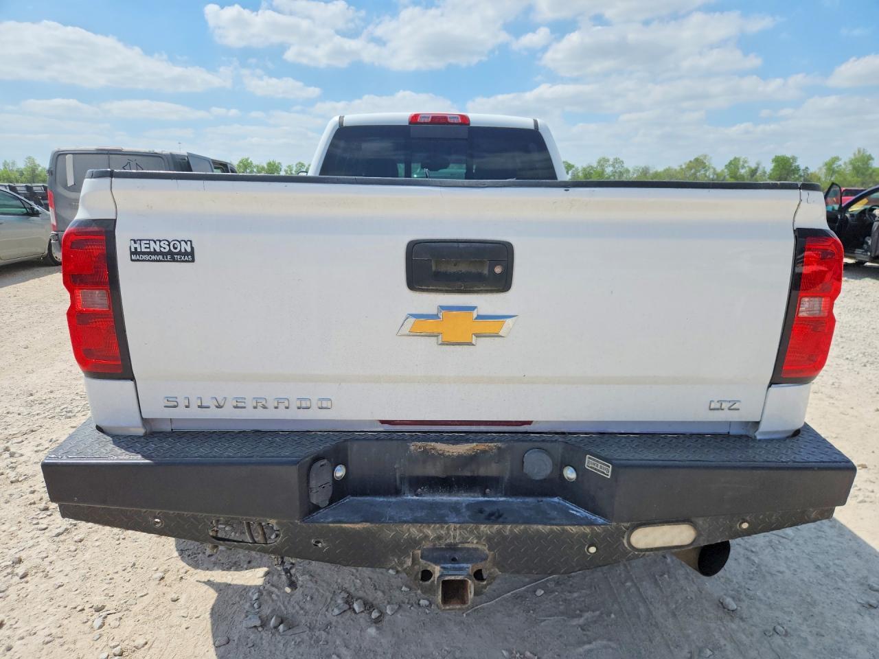 2015 CHEVROLET SILVERADO 3500 — фото 6