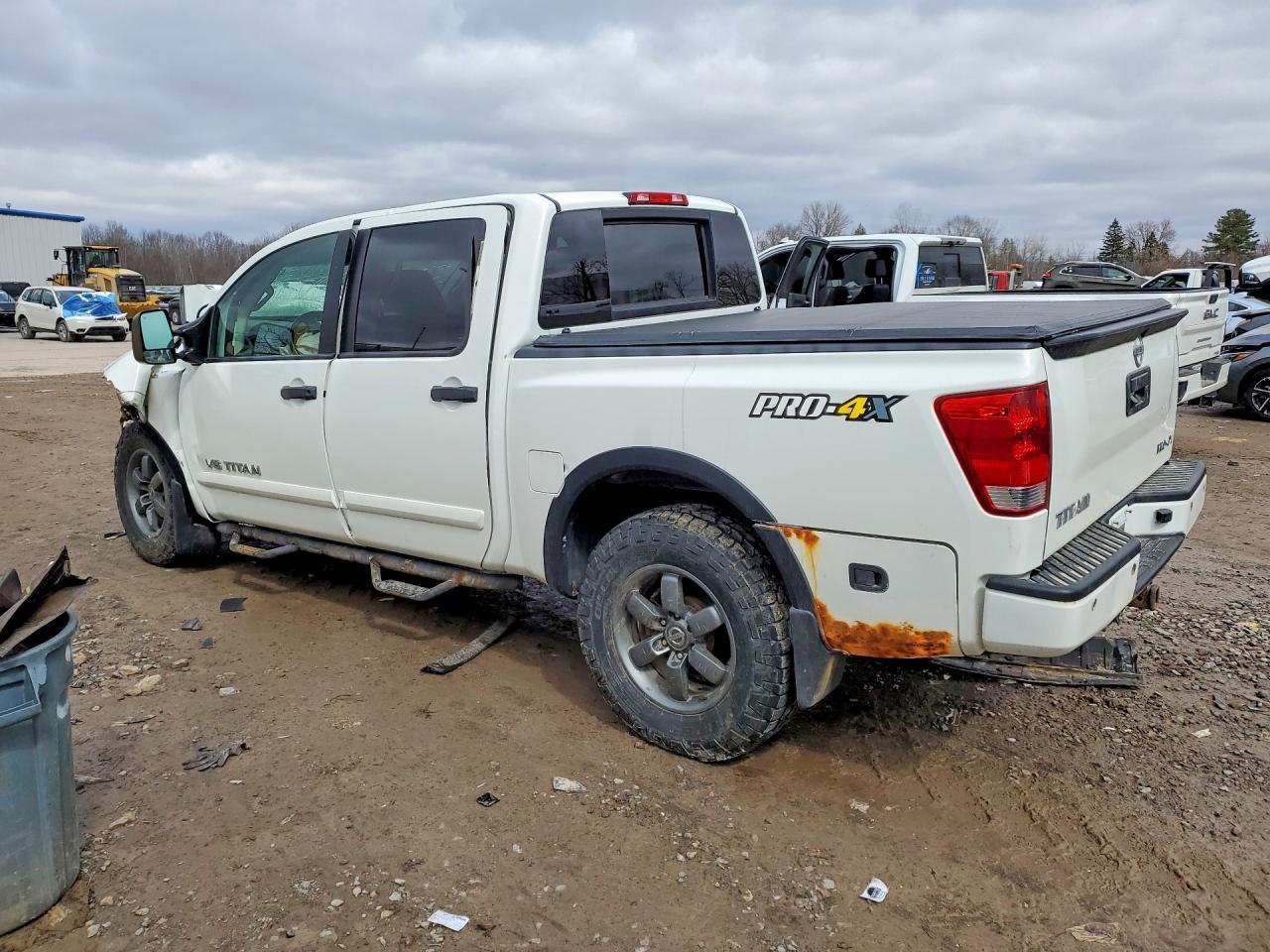 2013 NISSAN TITAN — фото 2