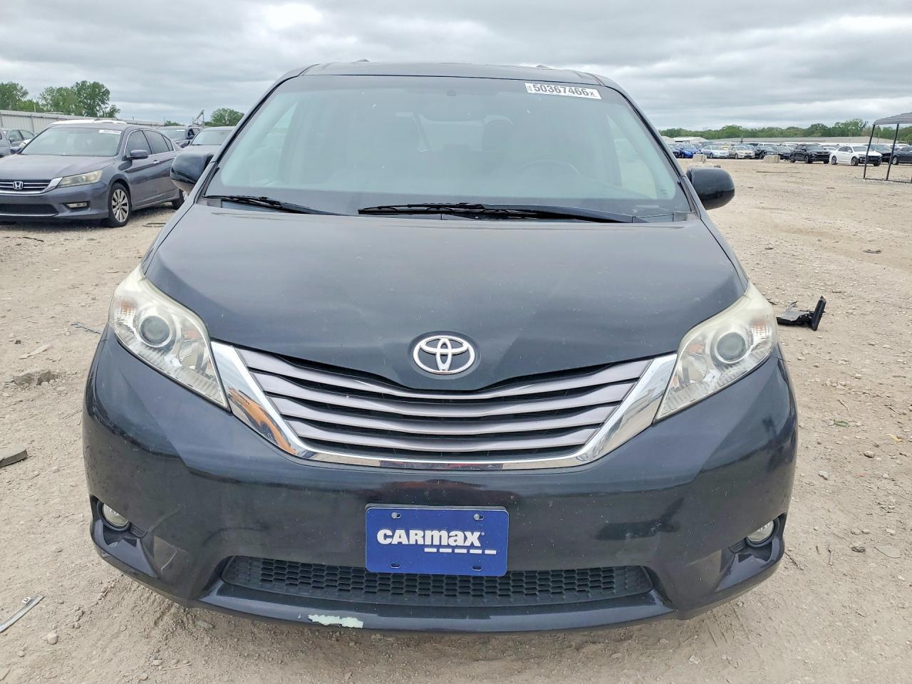 2015 TOYOTA SIENNA — фото 5