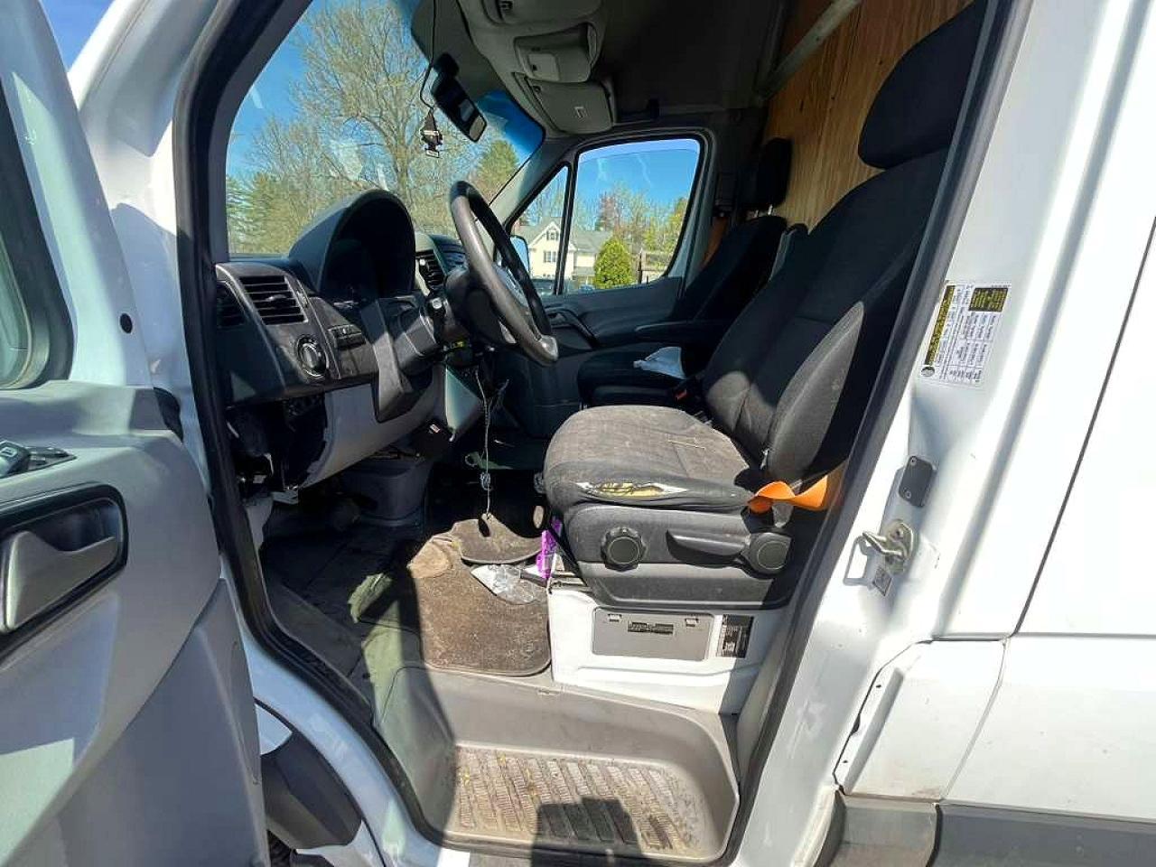 MERCEDES-BENZ SPRINTER