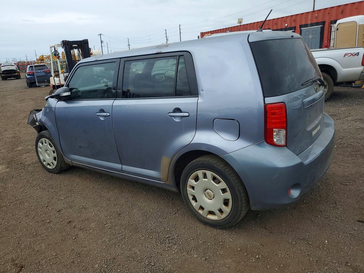 2011 SCION XB — фото 2