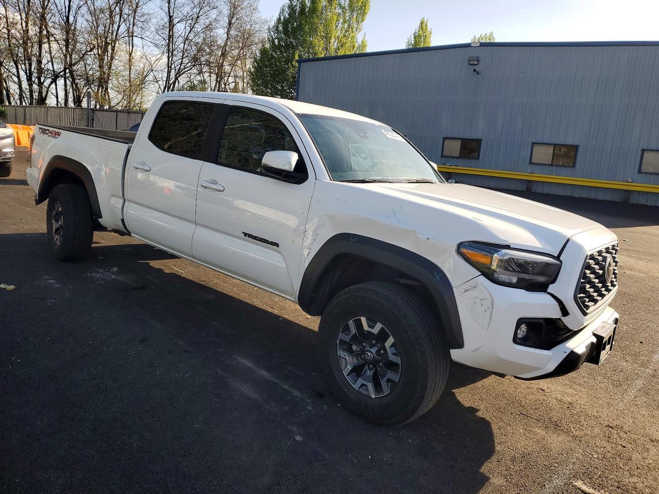 TOYOTA TACOMA