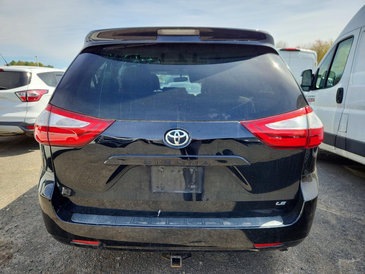 TOYOTA SIENNA