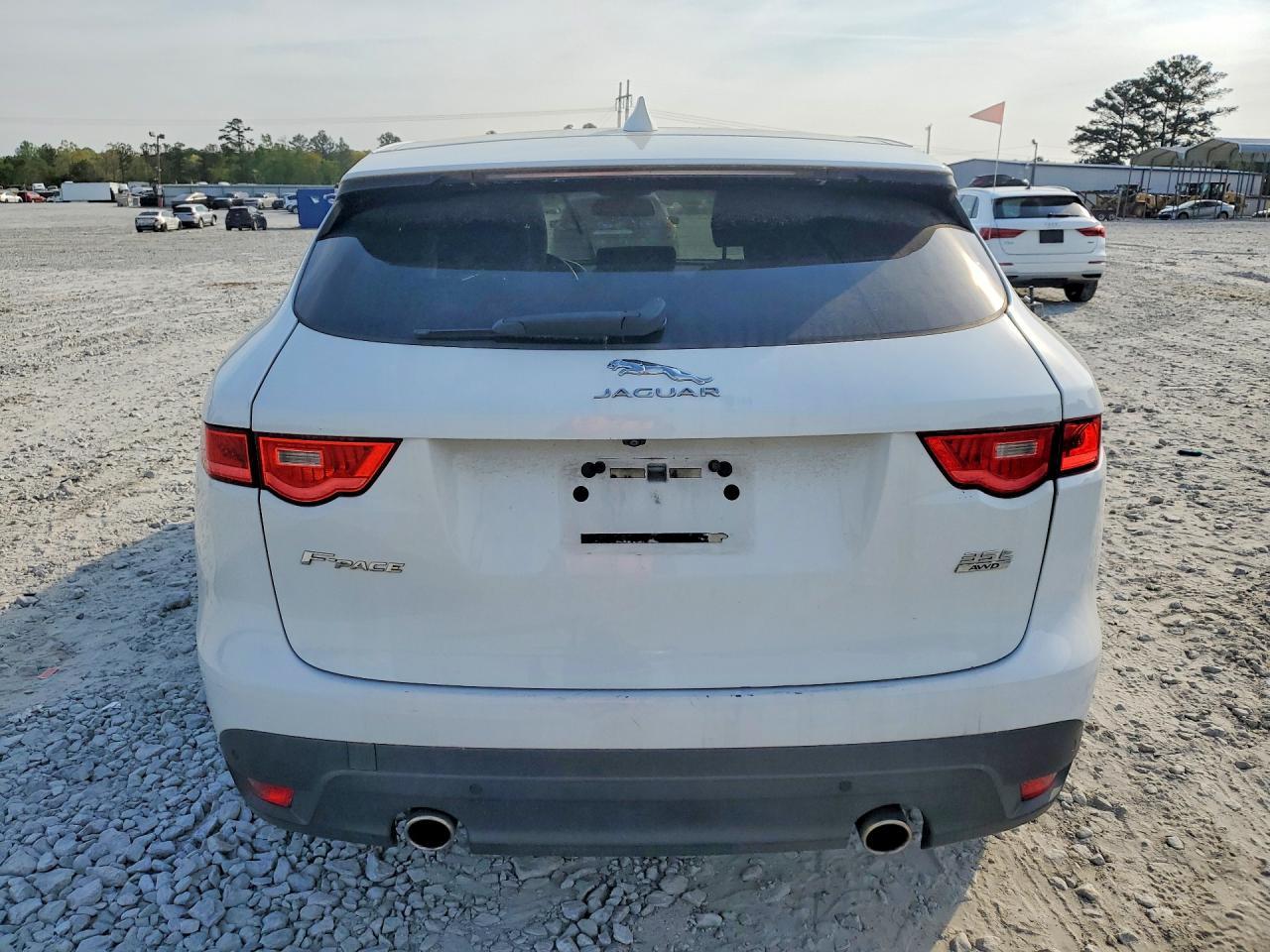 2017 JAGUAR F-PACE — фото 6