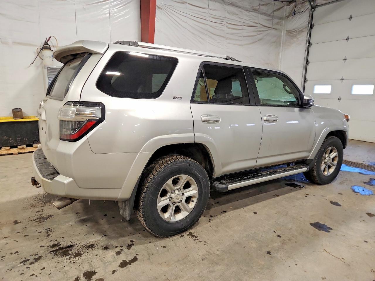 2016 TOYOTA 4RUNNER — фото 3