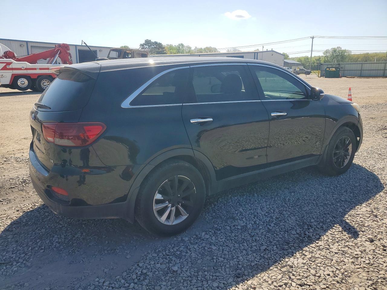 2019 KIA SORENTO — фото 3