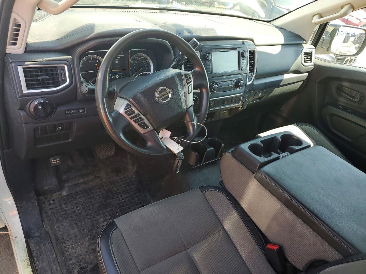 NISSAN TITAN