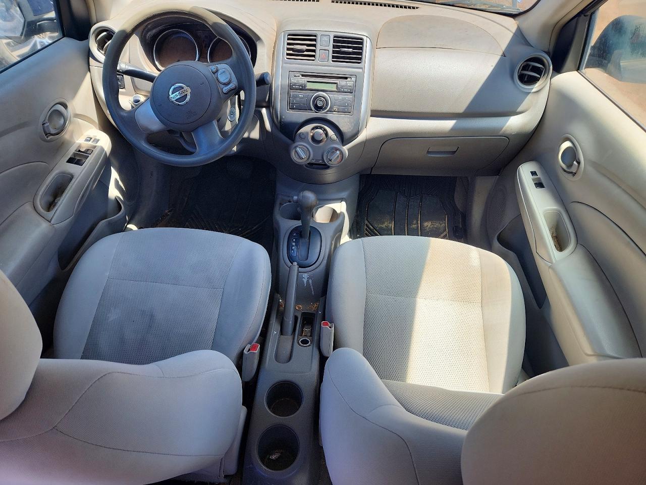 NISSAN VERSA