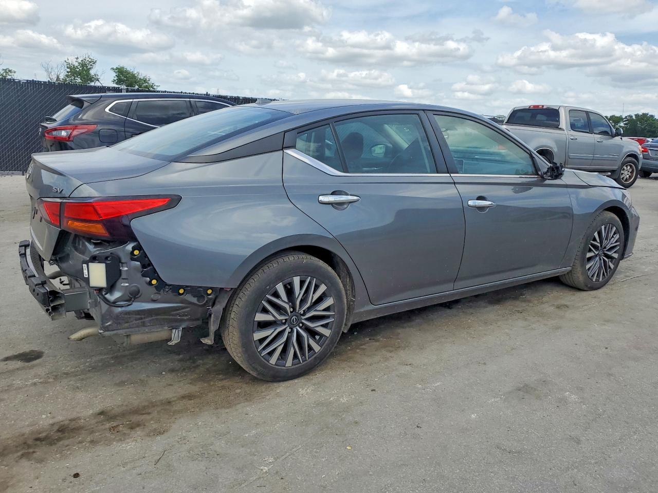NISSAN ALTIMA