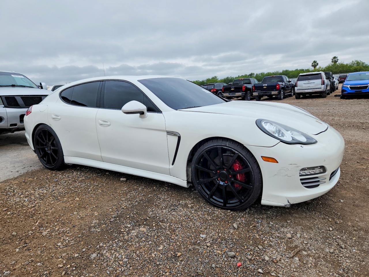 PORSCHE PANAMERA