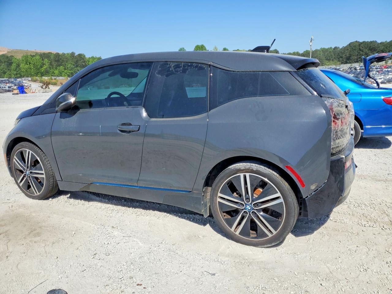 BMW I3