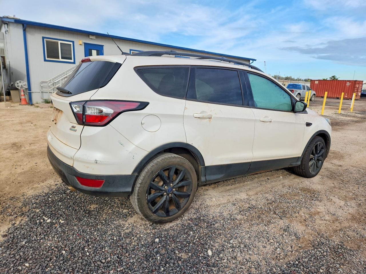 FORD ESCAPE