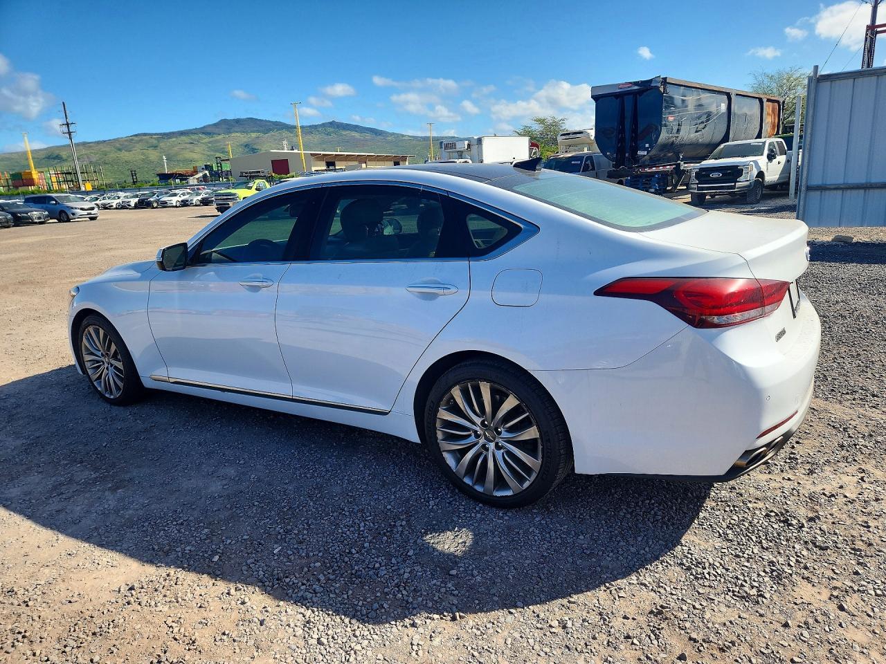 HYUNDAI GENESIS