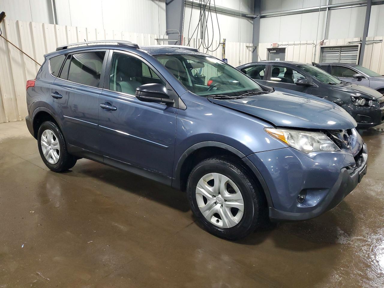 2013 TOYOTA RAV4 — фото 4