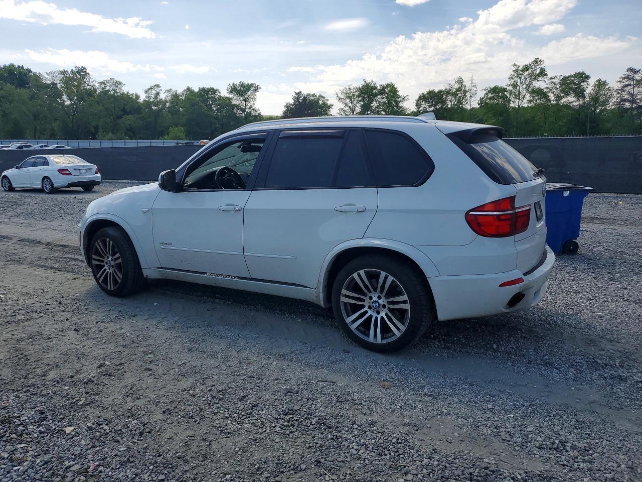 2013 BMW X5 — фото 2