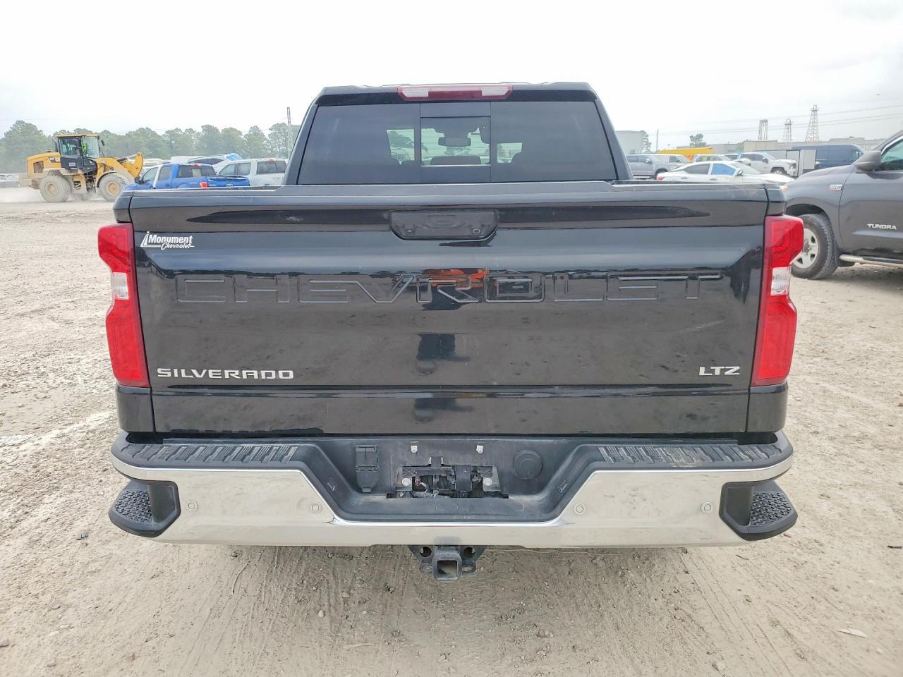 CHEVROLET SILVERADO