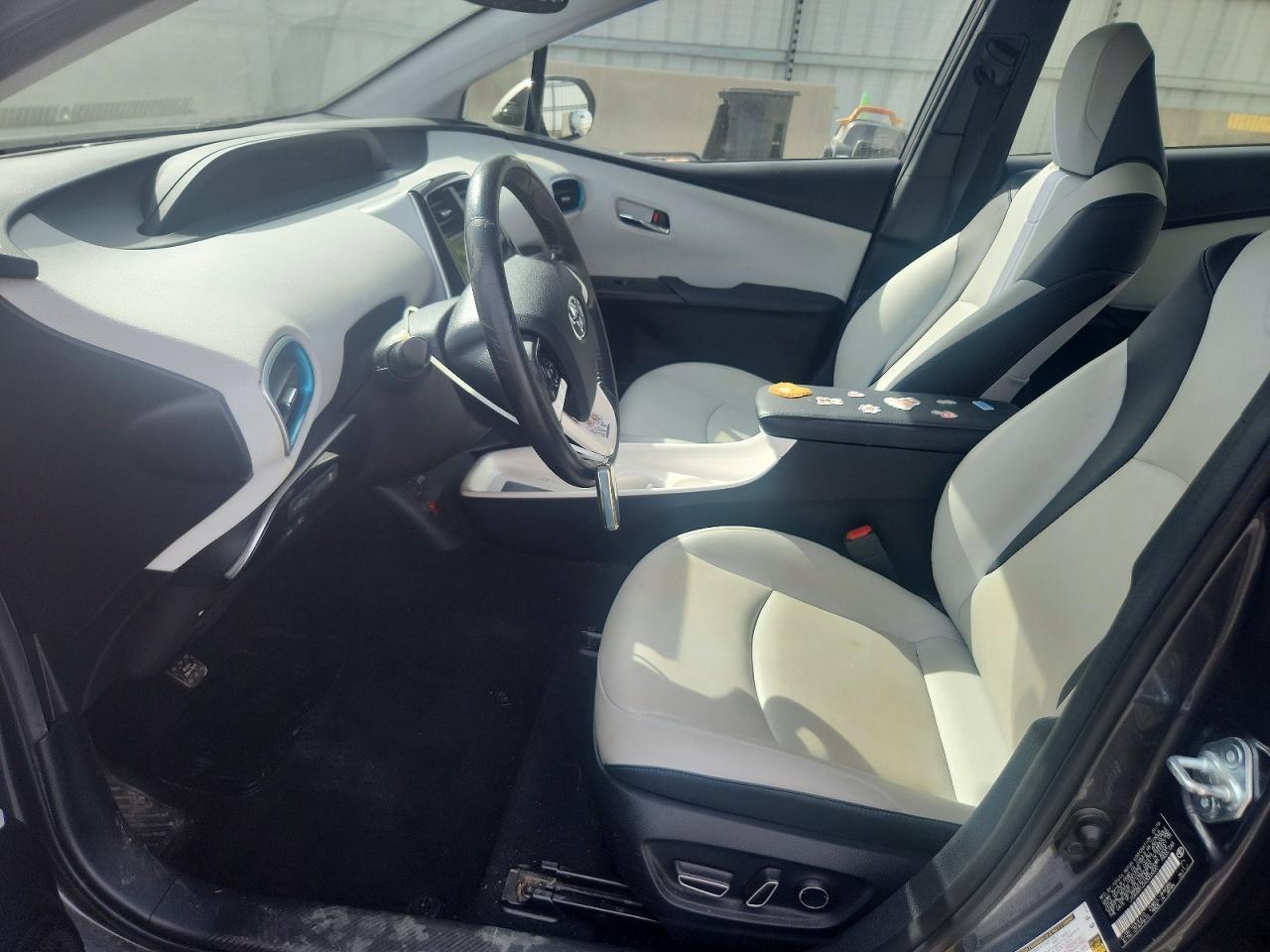 2016 TOYOTA PRIUS — фото 7
