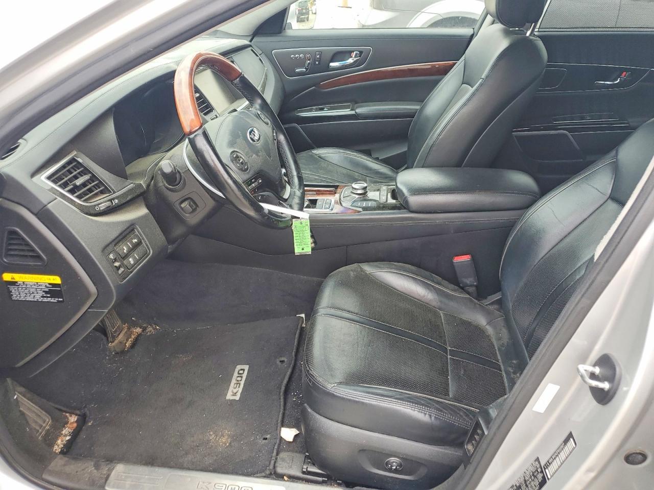 KIA K900