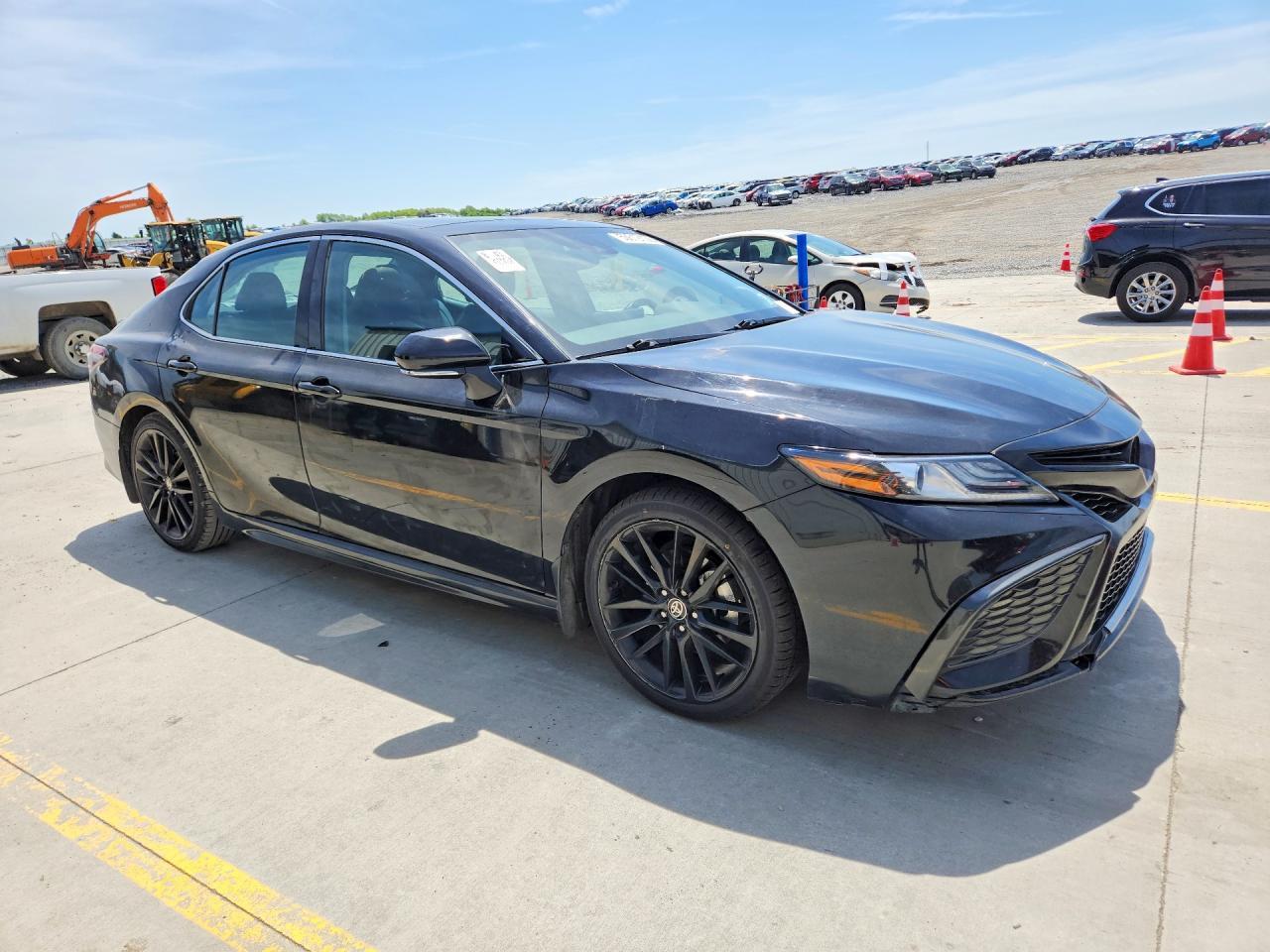 TOYOTA CAMRY