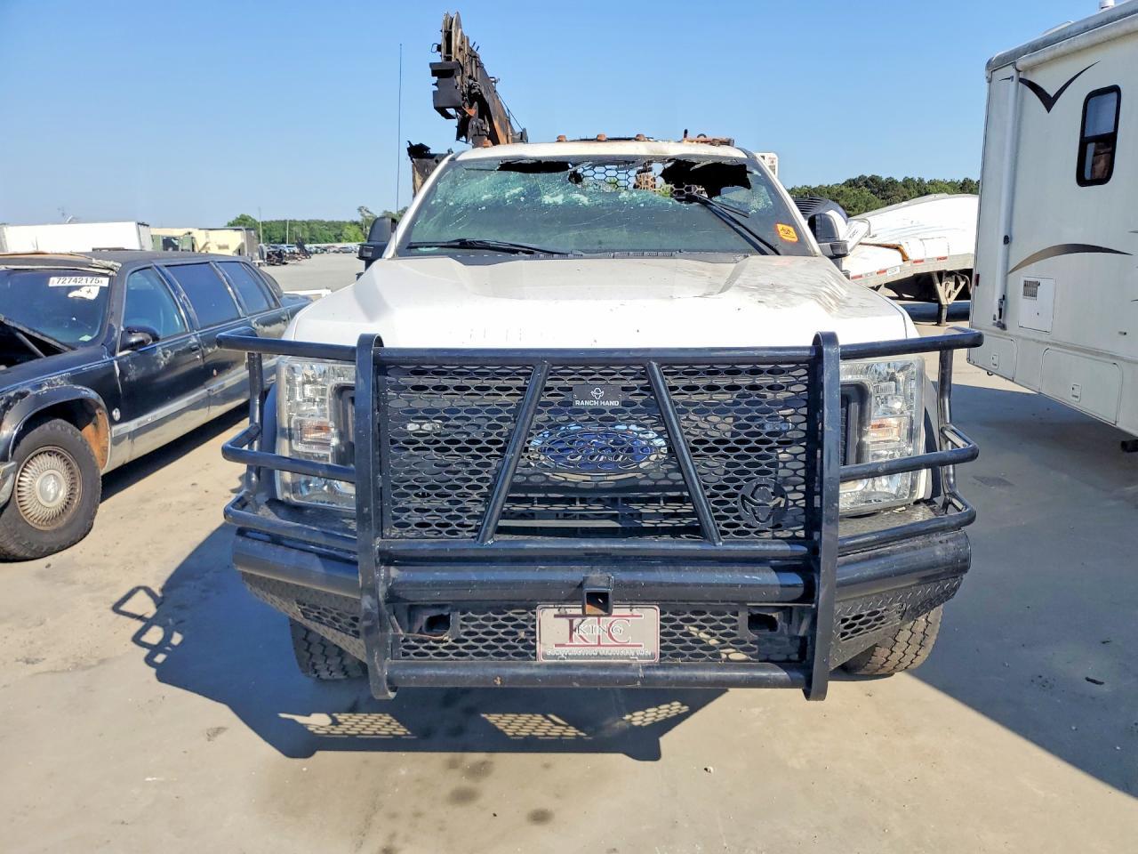 2019 FORD F-550 — фото 5