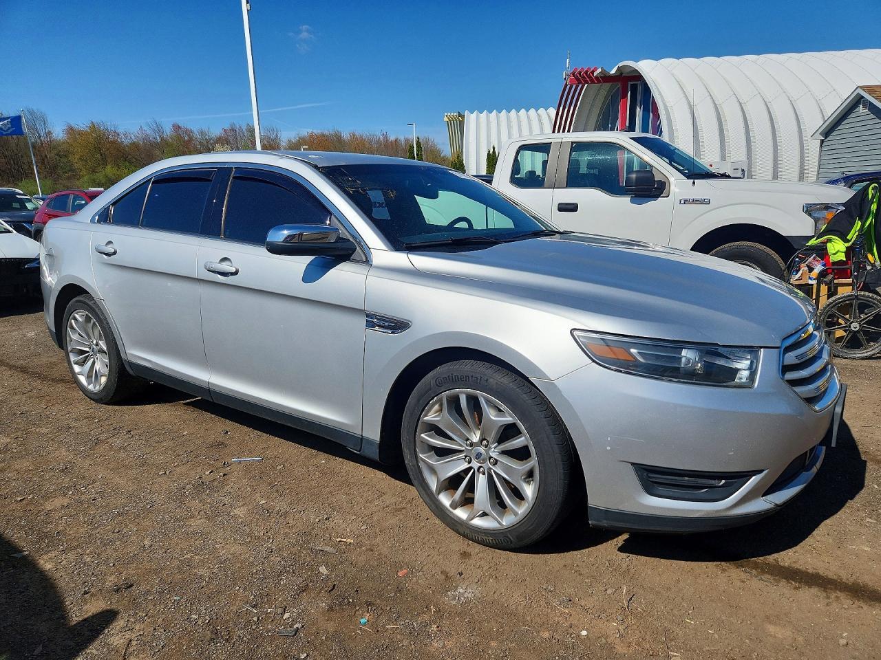 FORD TAURUS