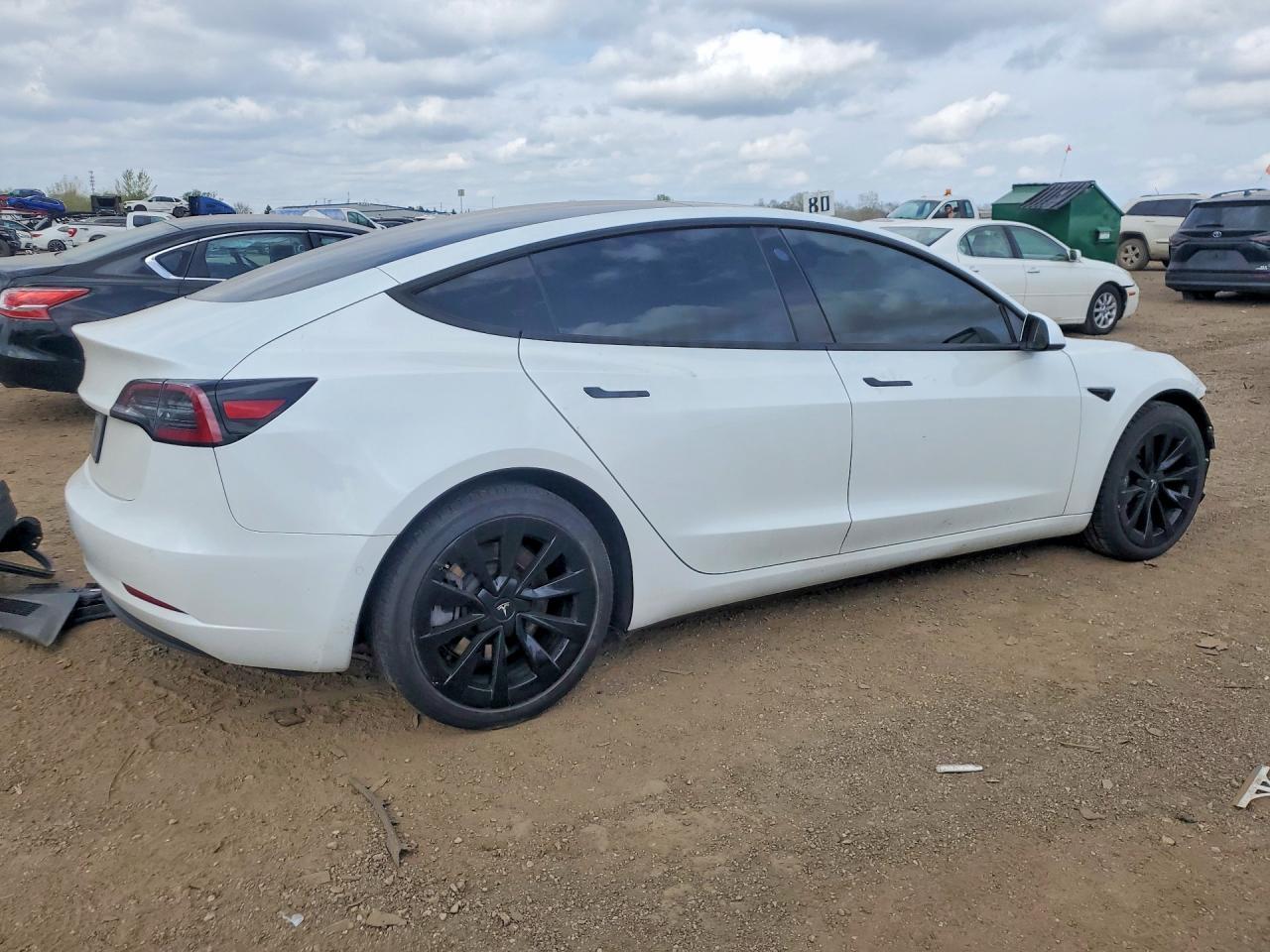 2021 TESLA MODEL 3 — фото 3