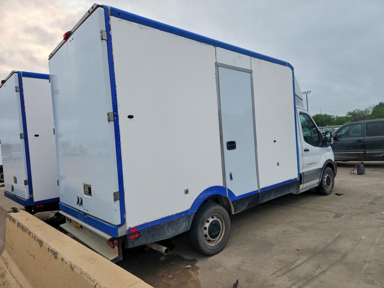 FORD TRANSIT