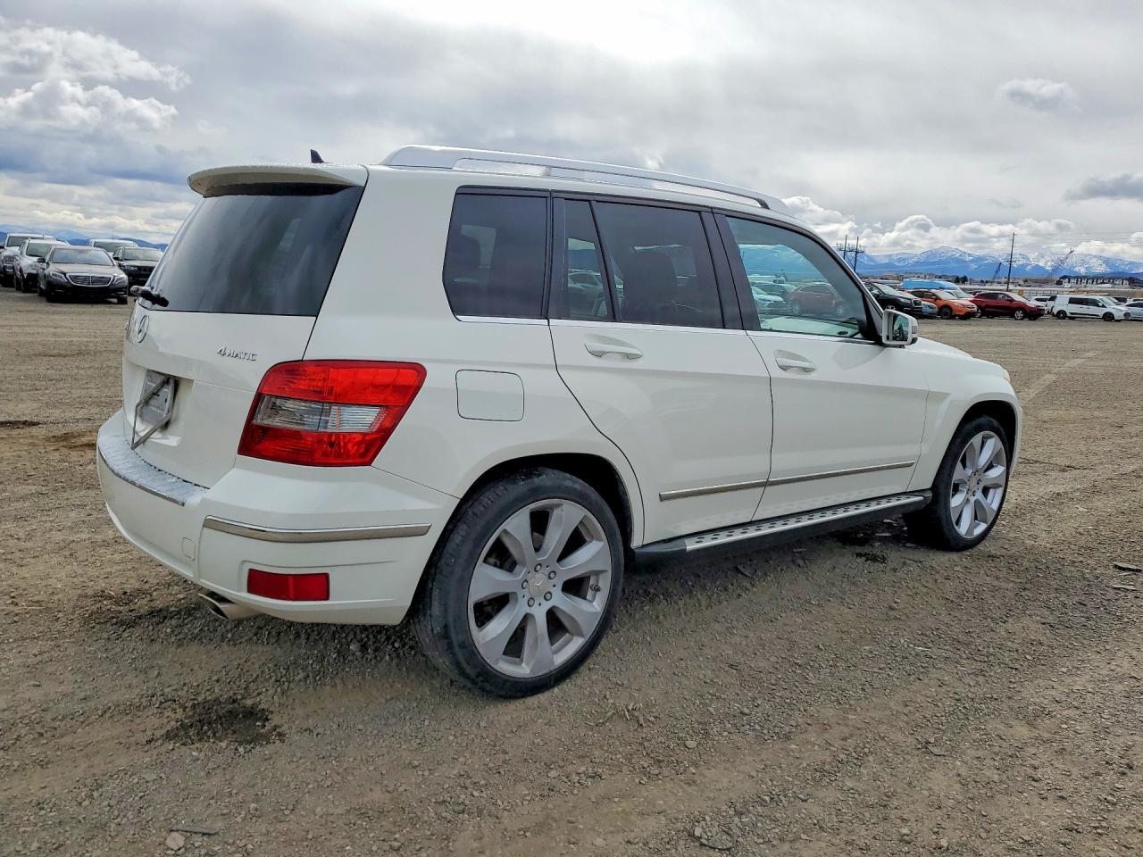 2010 MERCEDES-BENZ GLK-CLASS — фото 3