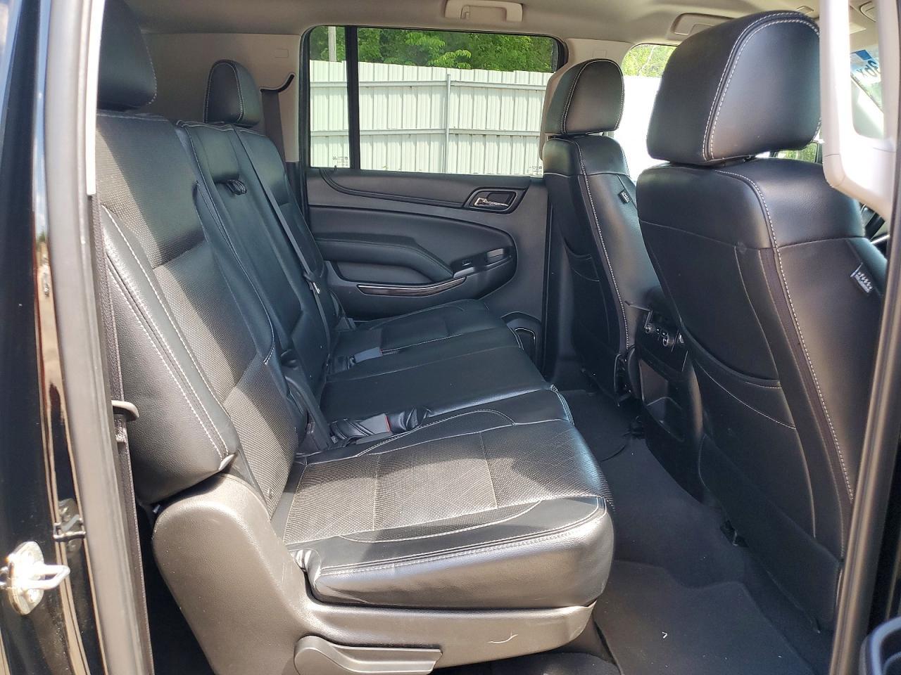 CHEVROLET SUBURBAN