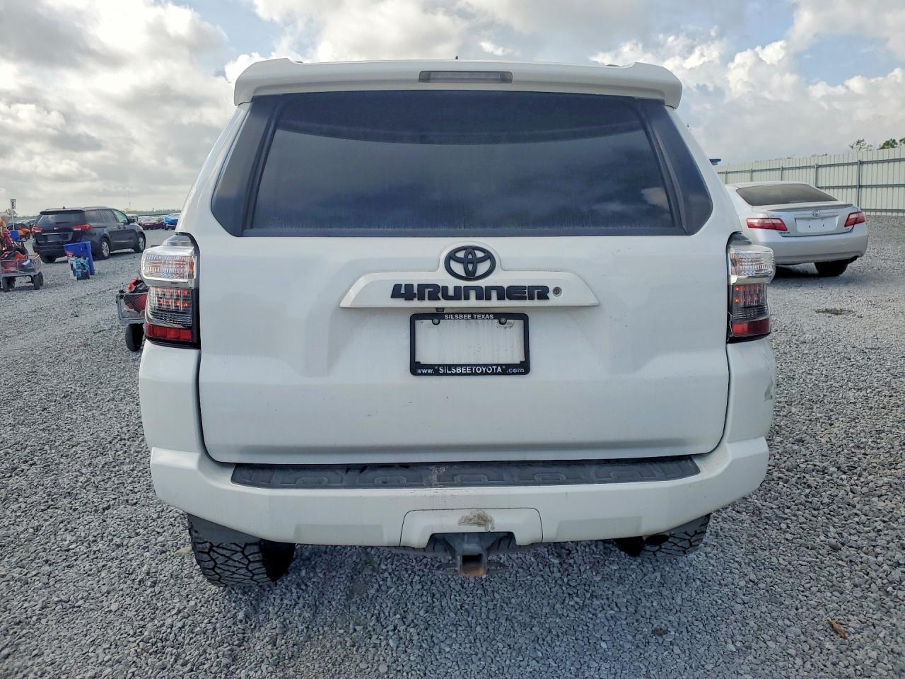2018 TOYOTA 4RUNNER — фото 6