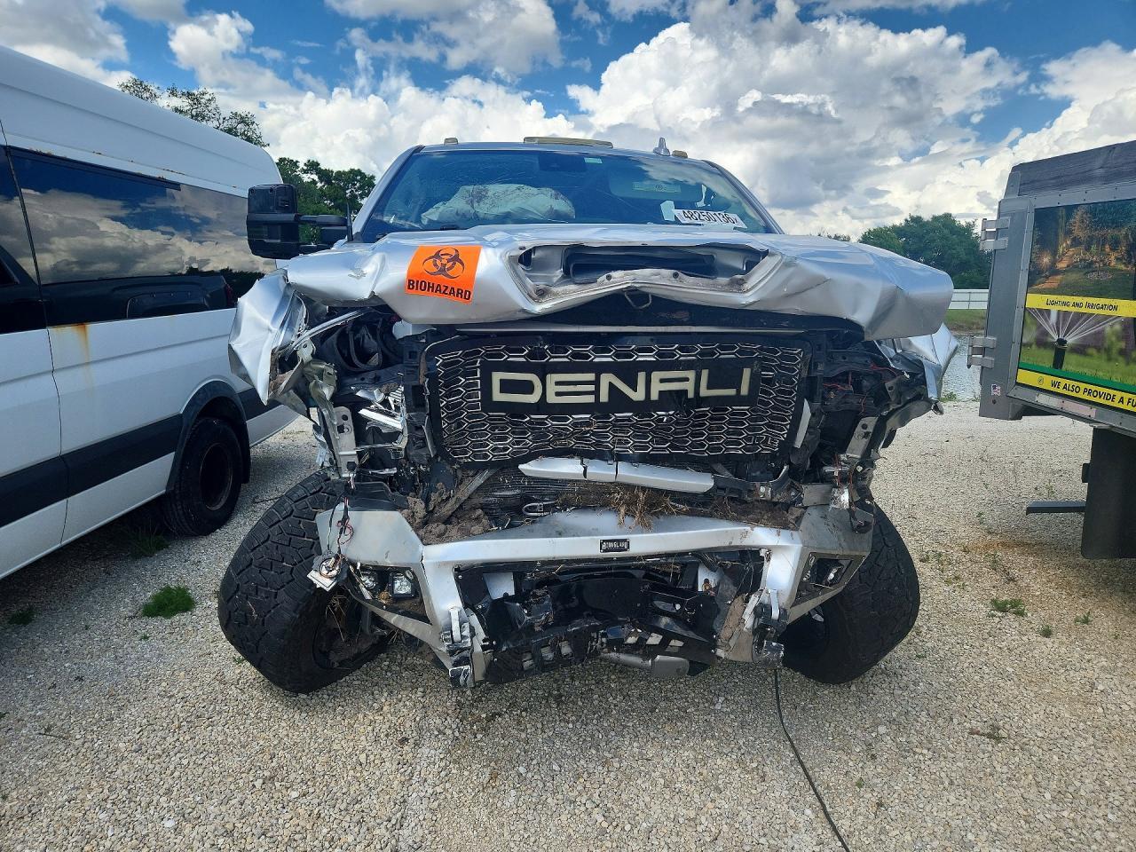 GMC SIERRA