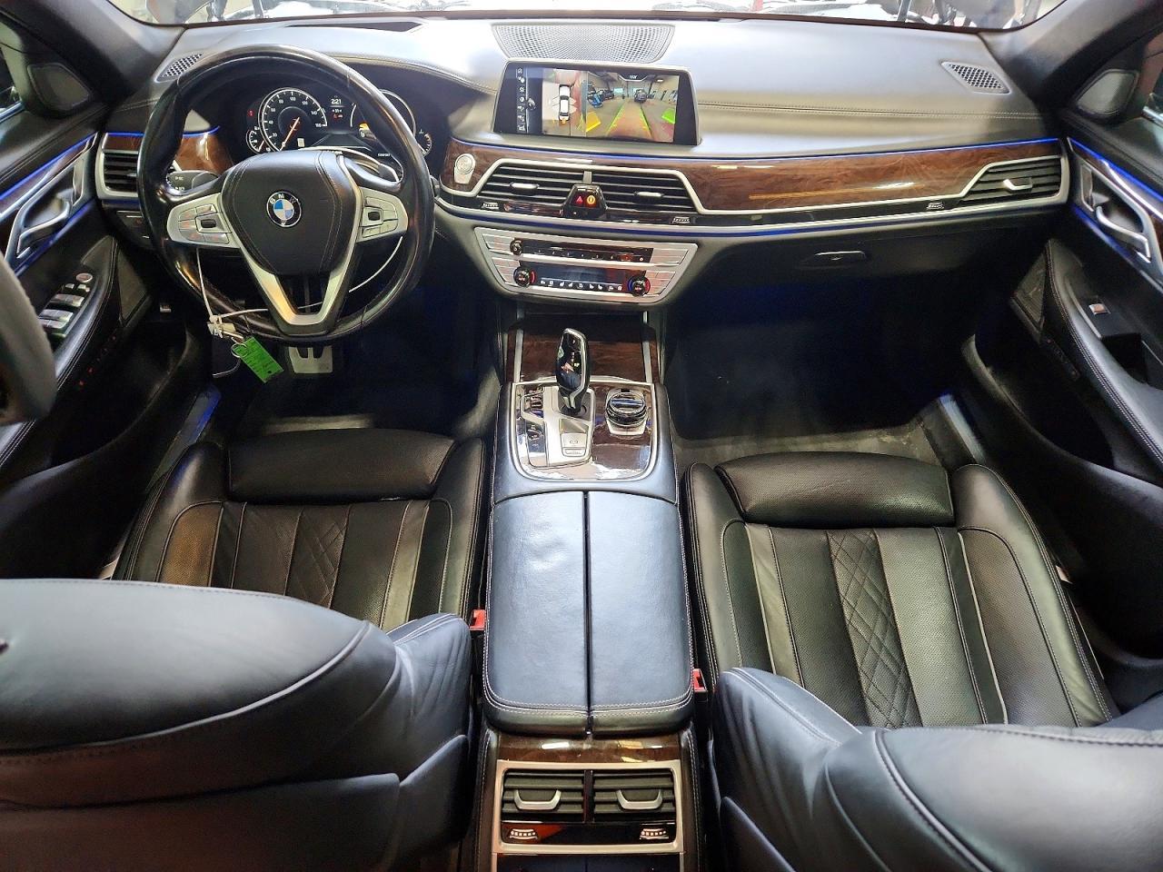 2017 BMW 7 SERIES — фото 8
