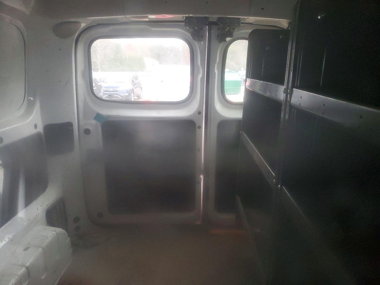 2018 NISSAN NV200 — фото 10