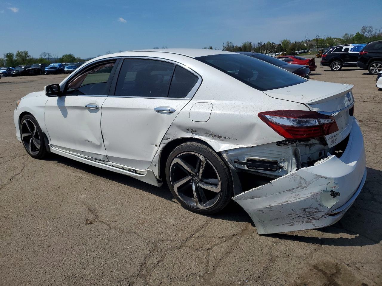 2017 HONDA ACCORD — фото 2