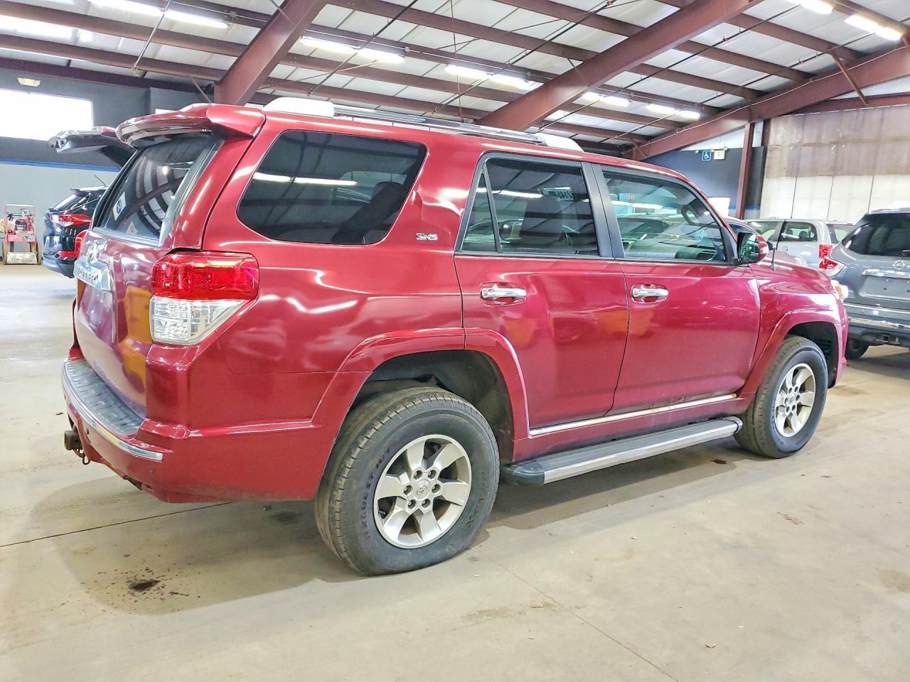 2011 TOYOTA 4RUNNER — фото 3