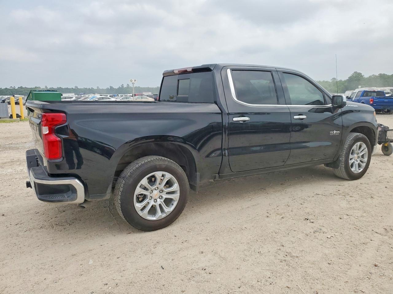 CHEVROLET SILVERADO