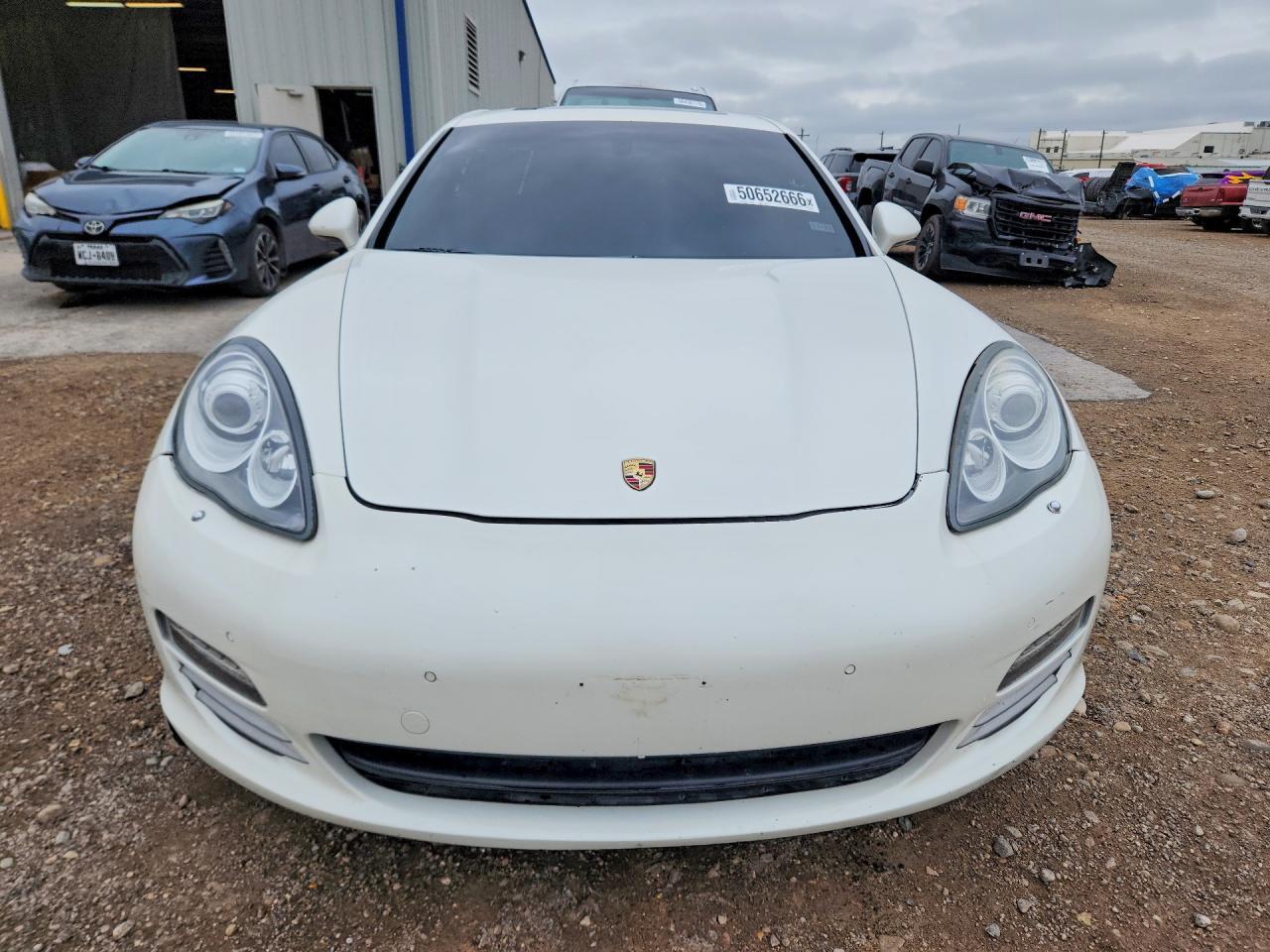 PORSCHE PANAMERA
