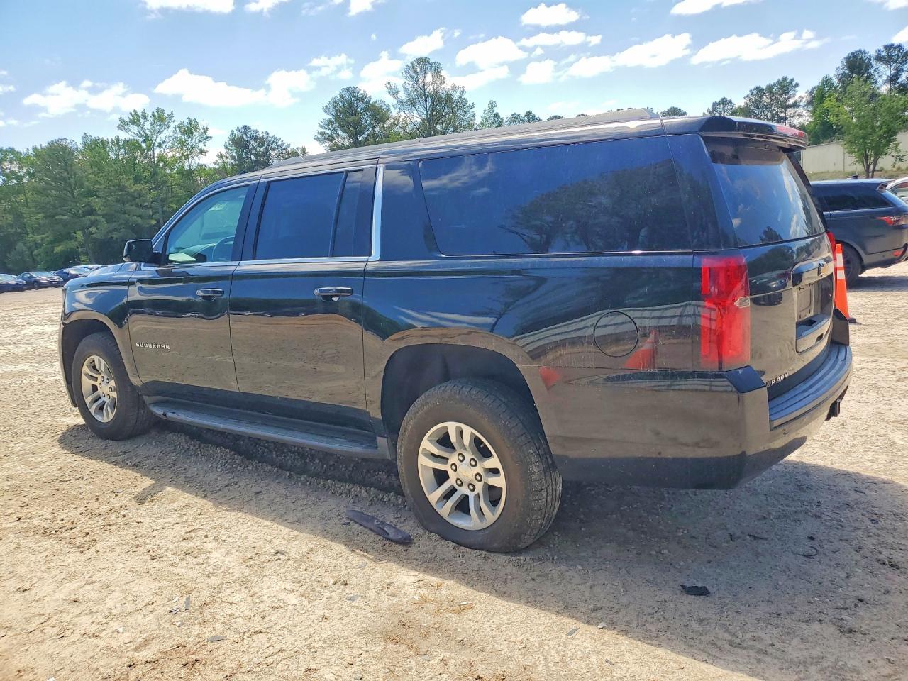 CHEVROLET SUBURBAN