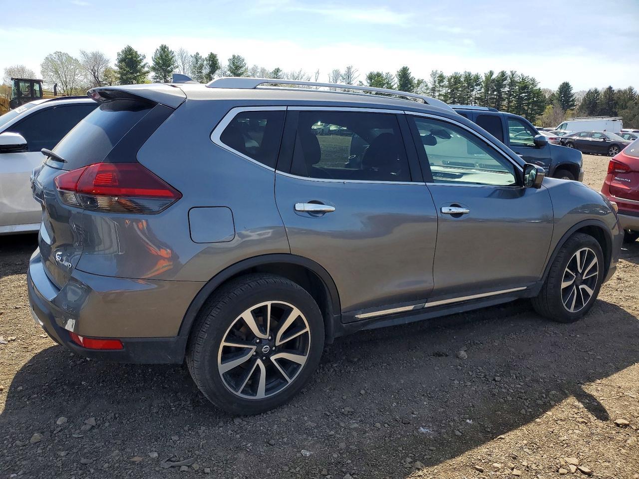NISSAN ROGUE